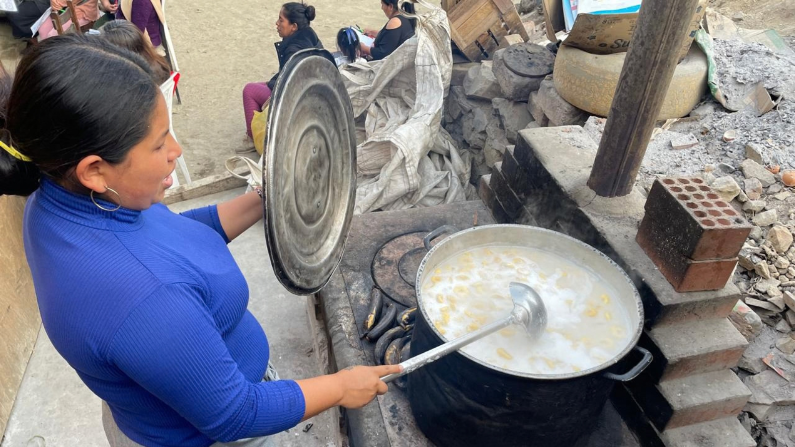 Ollas peruanas para el derecho a la alimentación
